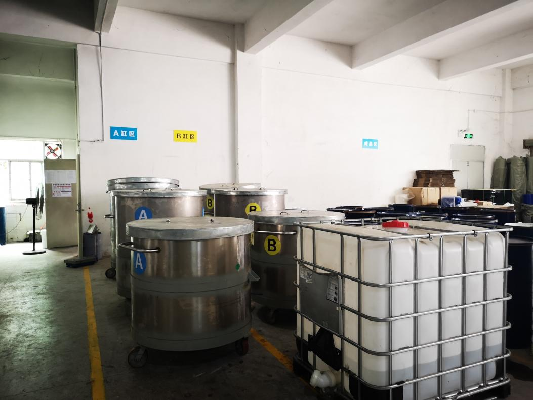 模具硅膠原料和制品儲(chǔ)存需留意的事項(xiàng)有哪些 ？